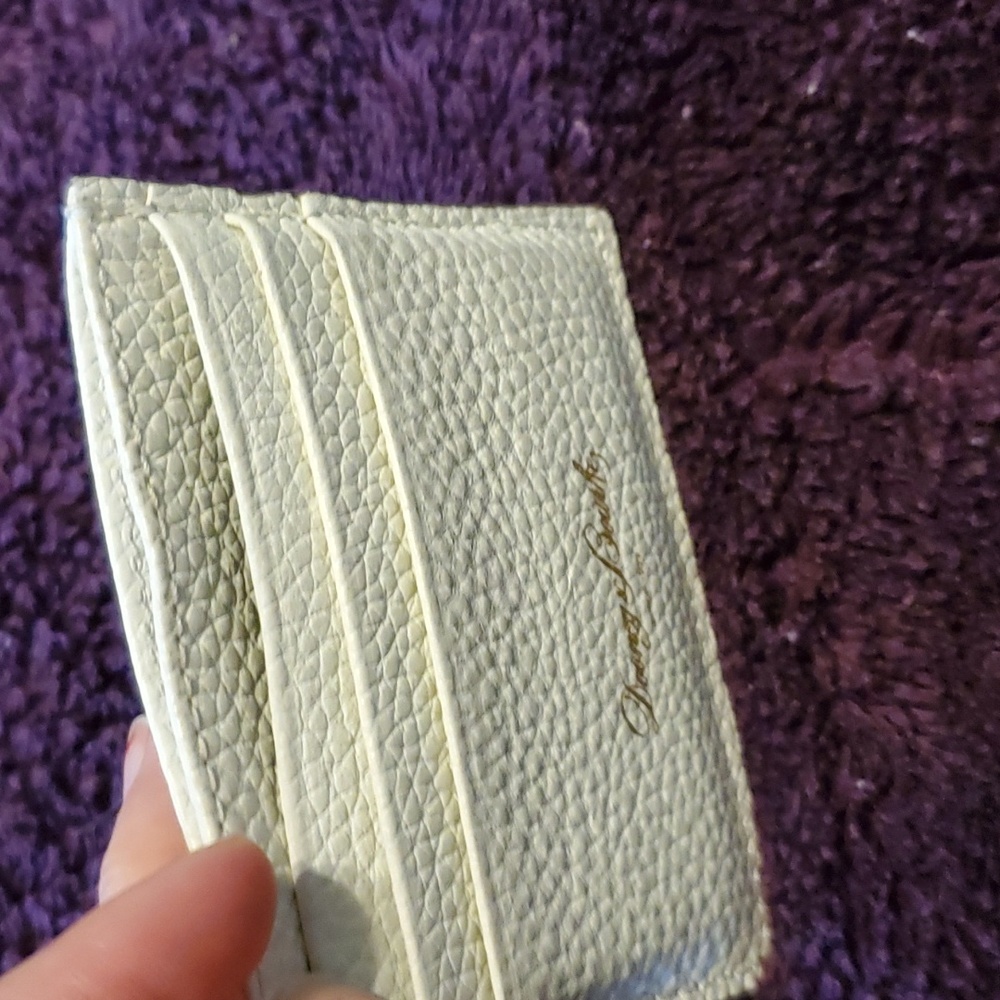 💥 SOLD 🚫  Dooney & Bourke card wallet, cream colored- - Picture 5 of 8